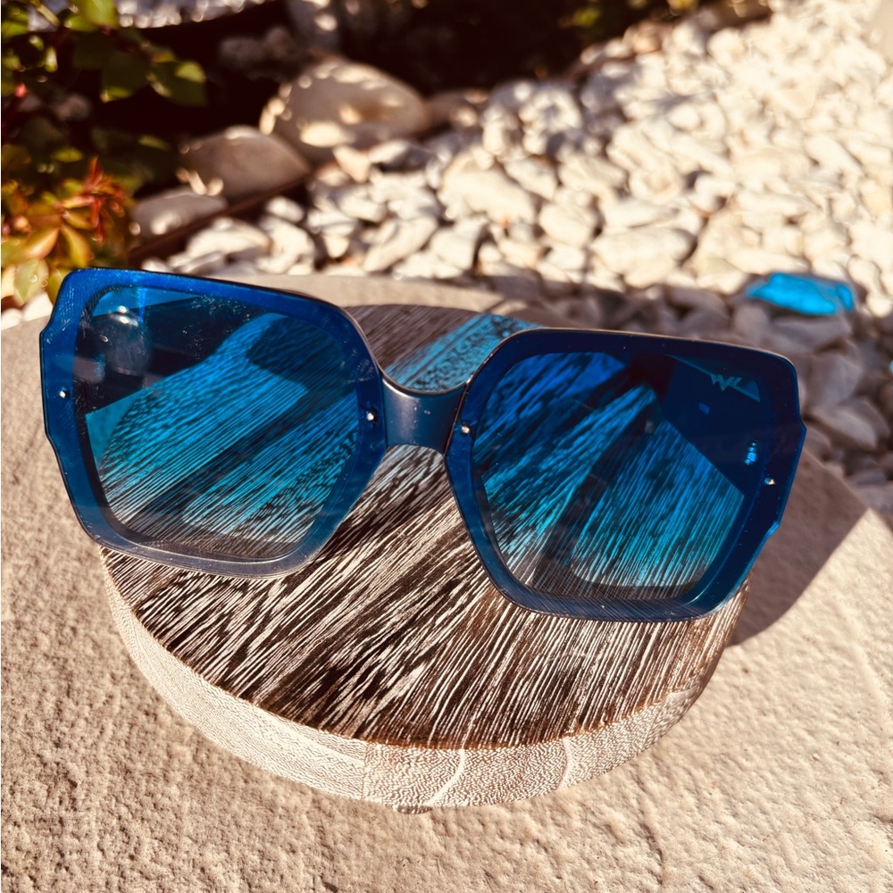 Bold Blue Oversized Square Sunglasses Retro Glam Statement Frames